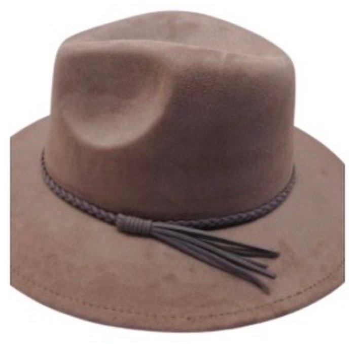 Short brim fedora